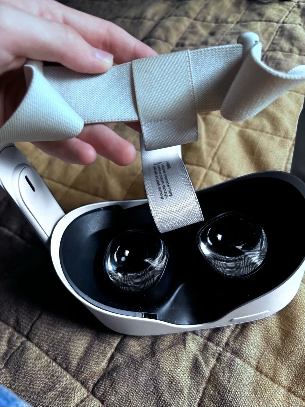 Wireless Light Gray VR Motion Controller - Ergonomic Tracking Controller